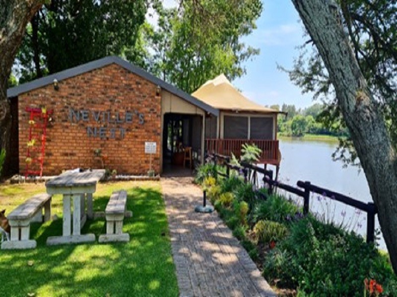 My Travelution - Travel Club - Kedu River Lodge & Toscan River Estate