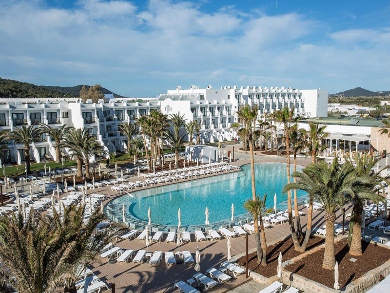 My Travelution - Travel Club - Grand Palladium White Island Resort & Spa