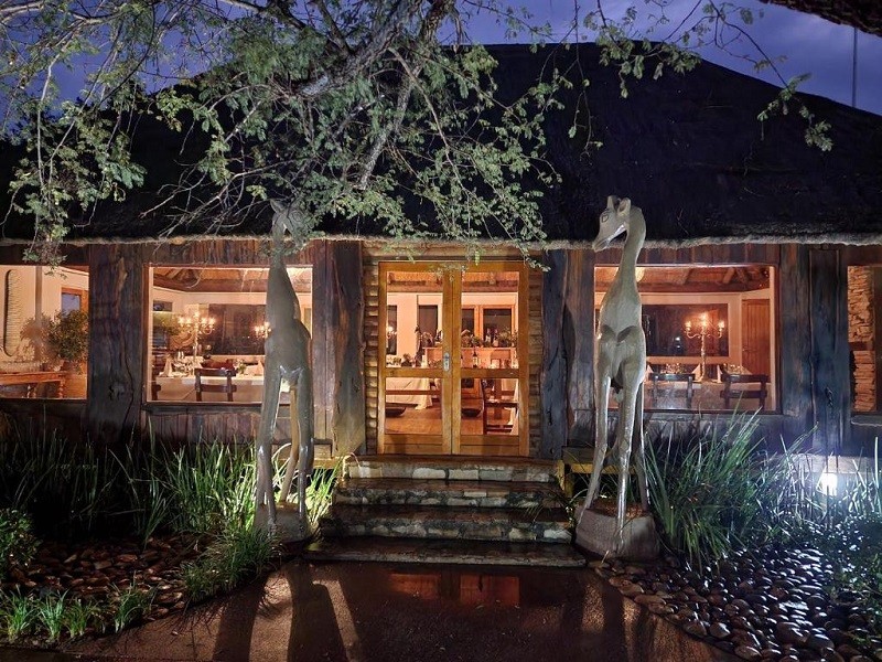 My Travelution - Travel Club - Karongwe River Lodge