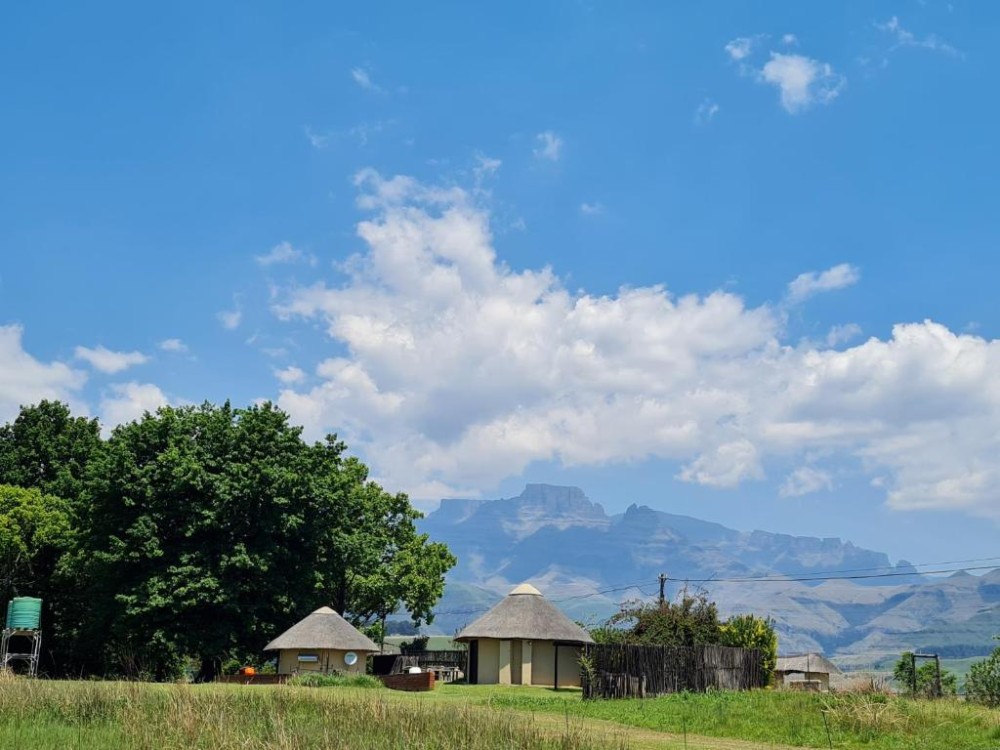 My Travelution - Travel Club - Swallowfield Rondavels