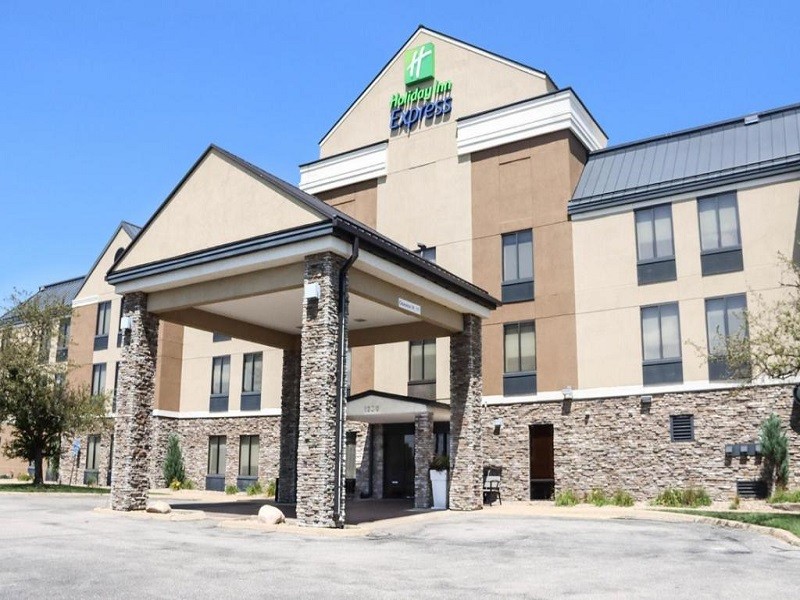 My Travelution - Travel Club - Holiday Inn Express Cedar Rapids - Collins Road, an IHG Hot
