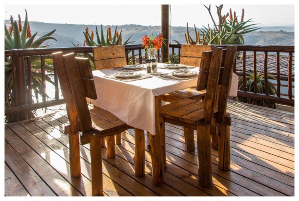 My Travelution - Travel Club - Leopards and Louries Bush Lodge