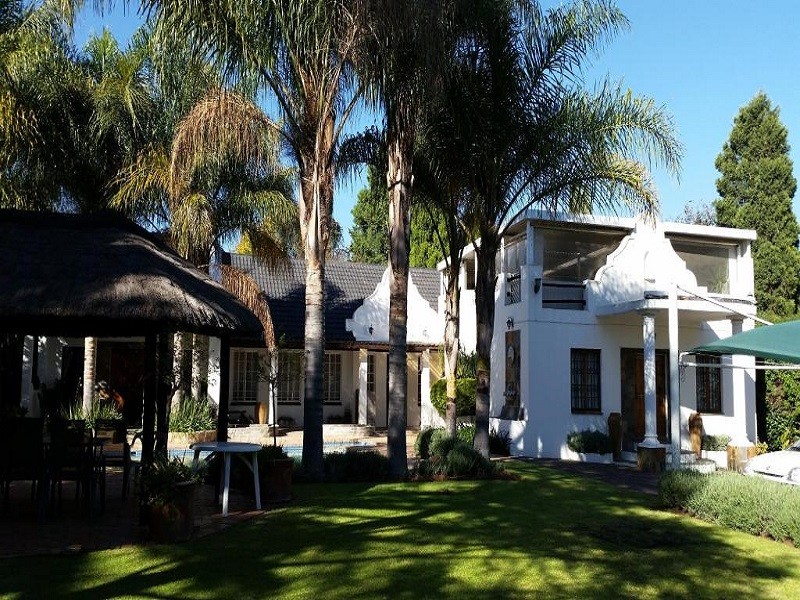 My Travelution - Travel Club - Six Valk Avenue Guest House