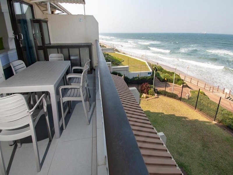 My Travelution - Travel Club - 8 Bronze Beach Umhlanga Rocks