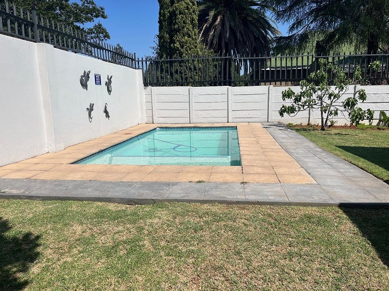 My Travelution - Travel Club - La Belle Guesthouse Parys