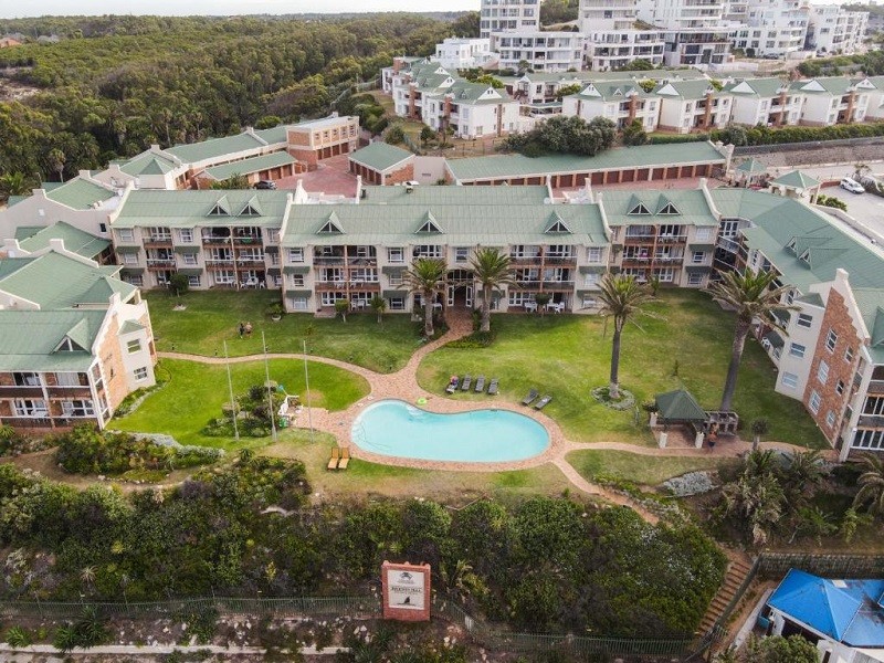 My Travelution - Travel Club - 157 Brookes Hill Suites Near The Beach