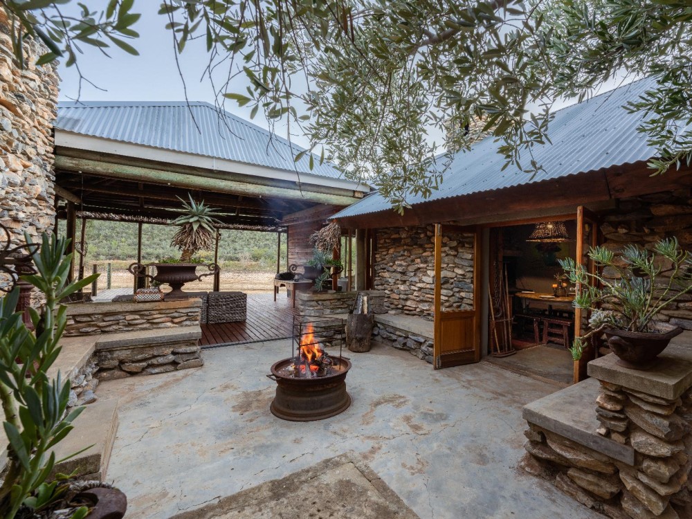My Travelution - Travel Club - De Cango Farm