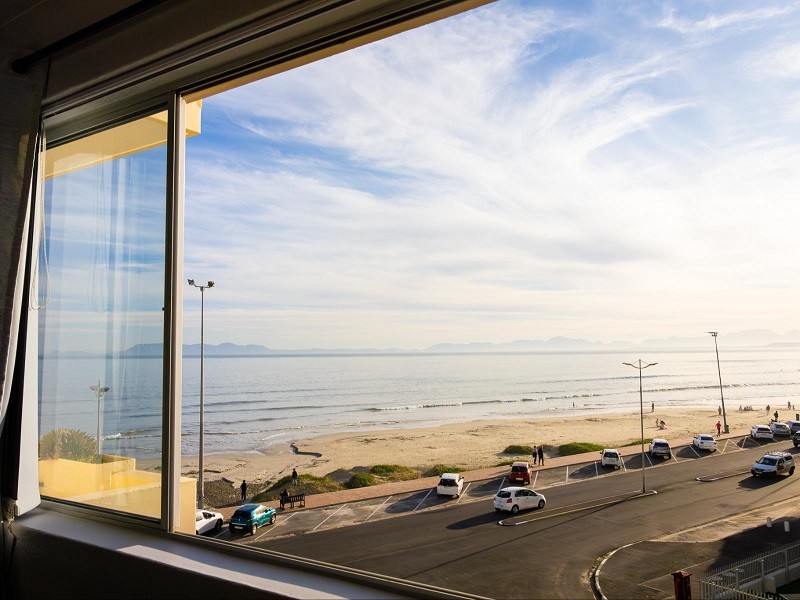 My Travelution - Travel Club - Romilly 32 Beachfront