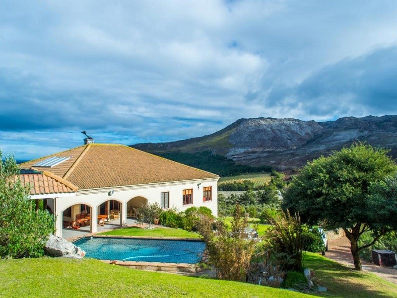 My Travelution - Travel Club - Barton Luxury Villas