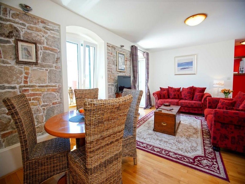 My Travelution - Travel Club - Boutique Guest Accommodation Zephyrus
