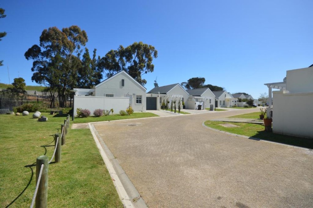 My Travelution - Travel Club - Tweespruit Estate - Stellenbosch- 3 Bedroom House