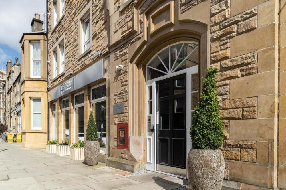 My Travelution - Travel Club - PREMIER SUITES Edinburgh Fountain Court