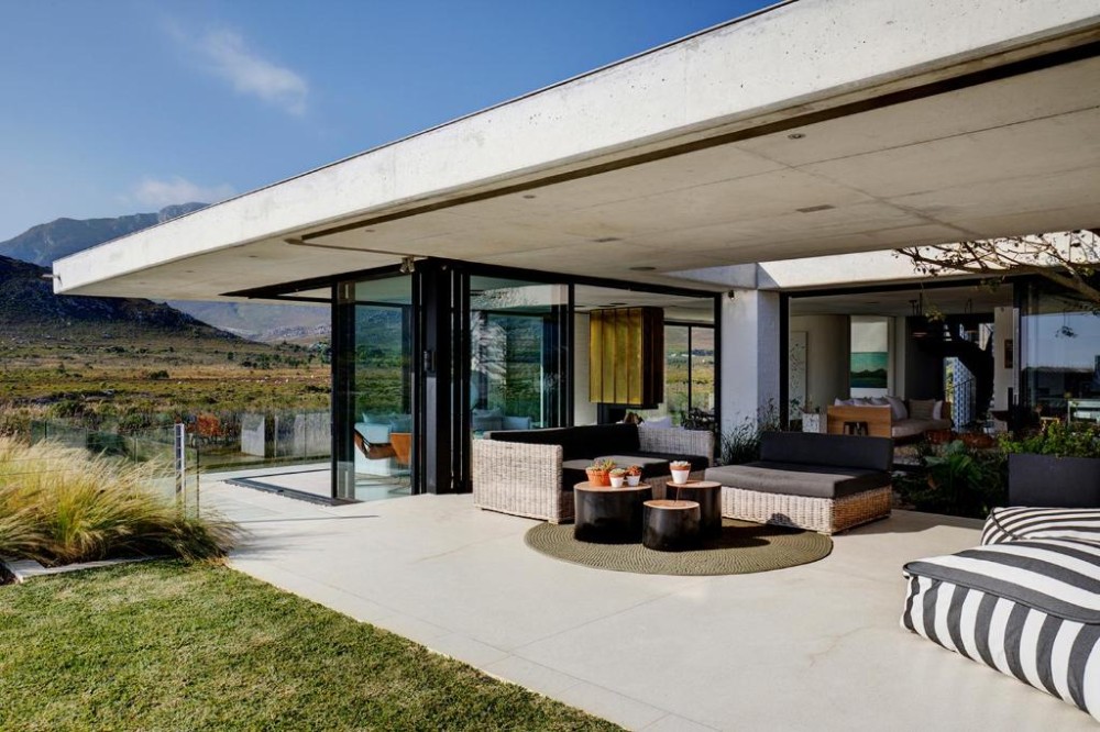 My Travelution - Travel Club - Restio River House