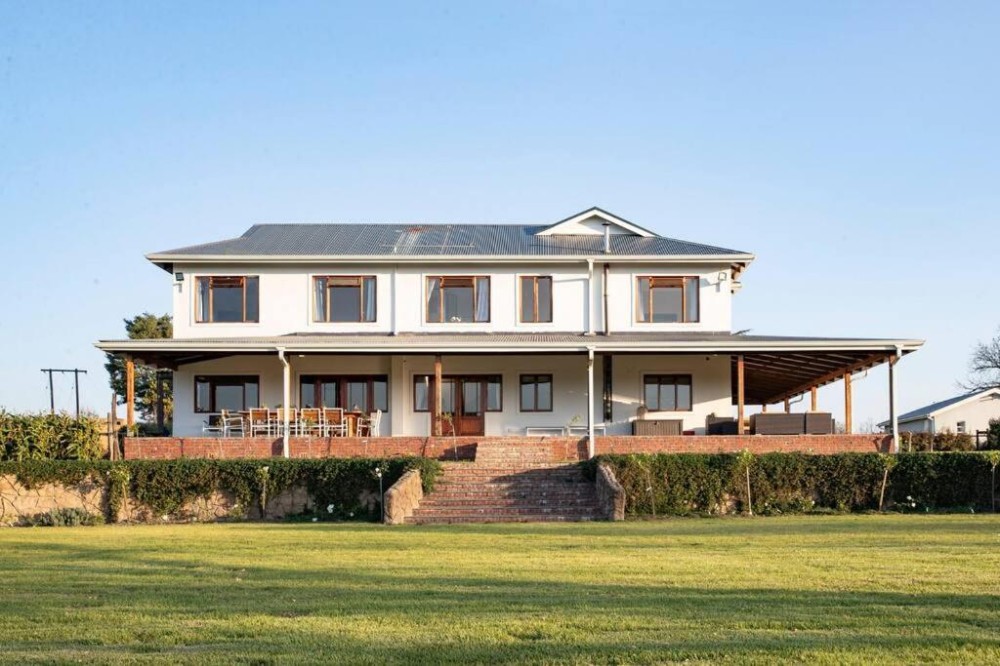 My Travelution - Travel Club - The Loop Farmhouse Mooi River